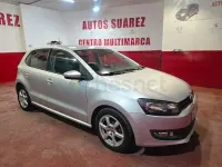 Usado VW Polo Advance 90 CV (66 kW) 2013 Gris / plata Utilitario