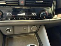 Usado Nissan Qashqai N-Connecta 140 CV (102 kW) 2023 Sapporo white (sólido) SUV