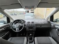 Usado VW Touran Edition 105 CV (77 kW) 2013 Gris / plata Monovolumen