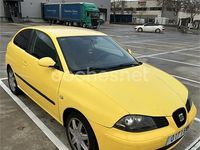 Usado Seat Ibiza Sport 130 CV (95 kW) 2002 Amarillo Berlina