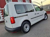 Usado VW Caddy Trendline 102 CV (75 kW) 2018 Blanco Monovolumen