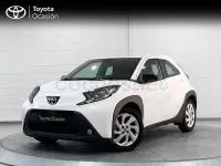 Usado Toyota Aygo X Play 72 CV (52 kW) 2024 Blanco SUV