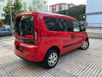 Usado Fiat Doblò Lounge 95 CV (69 kW) 2016 Rojo Monovolumen