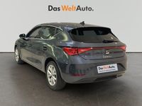 Usado Seat Leon Style 116 CV (85 kW) 2025 Gris / plata Berlina