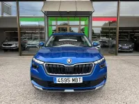 Usado Skoda Kamiq Ambition 110 CV (80 kW) 2022 Azul SUV