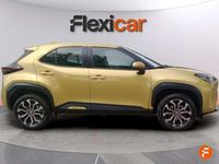 Usado Toyota Yaris Cross Active 116 CV (85 kW) 2024 Amarillo SUV