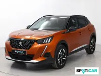 Usado Peugeot 2008 GT-line 131 CV (96 kW) 2023 Naranja SUV