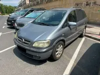 Usado Opel Zafira Elegance 99 CV (72 kW) 2003 Gris Monovolumen