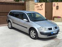 Usado Renault Mégane II Dynamique 105 CV (77 kW) 2005 Gris / plata Berlina