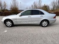 Usado Mercedes C220 Elegance 143 CV (105 kW) 2003 Gris / plata Berlina