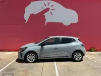 Usado Renault Clio Evolution 100 CV (73 kW) 2025 Gris Utilitario