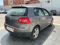 Usado VW Golf V GT 140 CV (102 kW) 2007 Gris / plata Berlina