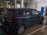 Usado Kia Carens 115 CV (84 kW) 2017 Azul Monovolumen
