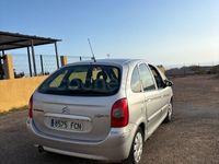 Usado Citroën Xsara Picasso Exclusive 110 CV (80 kW) 2006 Gris / plata Monovolumen