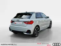 Usado Audi A1 Sportback 116 CV (85 kW) 2025 Gris Utilitario