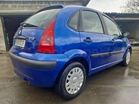 Usado Citroën C3 61 CV (44 kW) 2004 Azul Berlina