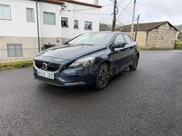 Usado Volvo V40 Kinetic 150 CV (110 kW) 2017 Azul Berlina
