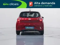 Usado Hyundai i10 67 CV (49 kW) 2024 Rojo Utilitario