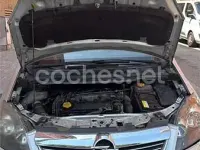 Usado Opel Zafira Cosmo 120 CV (88 kW) 2007 Gris / plata Monovolumen