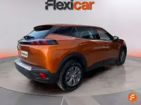 Usado Peugeot 2008 Active 101 CV (74 kW) 2021 Naranja SUV