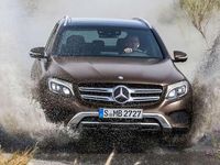 Usado Mercedes GLC220 170 CV (125 kW) 2017 Plateado SUV