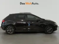 Usado Seat Leon Style 130 CV (95 kW) 2019 Negro