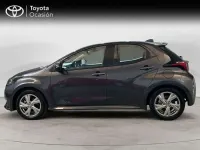Usado Toyota Yaris Hybrid Active 116 CV (85 kW) 2025 Gris Berlina