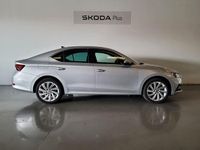 Usado Skoda Octavia Style 204 CV (150 kW) 2022 Gris plata Berlina