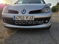 Usado Renault Clio II Authentique 85 CV (62 kW) 2006 Gris / plata Berlina