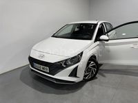 Usado Hyundai i20 84 CV (61 kW) 2024 Blanco Berlina