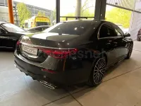 Usado Mercedes S400 330 CV (242 kW) 2023 Gris / plata Berlina