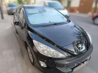 Usado Peugeot 308 Premium 109 CV (80 kW) 2010 Negro Utilitario