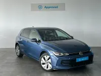 Usado VW Golf VIII 115 CV (84 kW) 2025 Azul Berlina