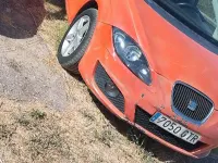 Usado Seat Leon Reference 105 CV (77 kW) 2010 Naranja Utilitario