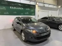 Usado Renault Mégane Dynamique 110 CV (80 kW) 2011 Negro Utilitario