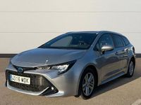 Usado Toyota Corolla Active 122 CV (89 kW) 2023 Plata Familiar