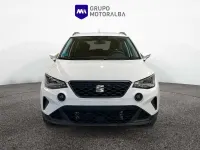 Usado Seat Arona Style 110 CV (80 kW) 2024 Blanco SUV