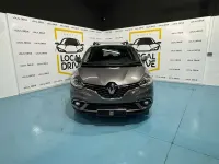 Usado Renault Scénic Bose Edition 129 CV (94 kW) 2017 Gris Monovolumen