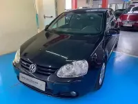 Usado VW Golf VI 105 CV (77 kW) 2008 Negro Utilitario