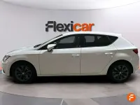 Usado Seat Leon ST Style 131 CV (96 kW) 2019 Blanco Familiar