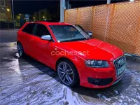 Usado Audi A3 Ambition 250 CV (183 kW) 2004 Rojo Utilitario