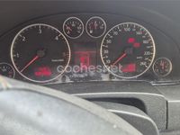 Używany Audi A6 155 KM (114 kW) 2004 Szary Sedan/Limuzyna