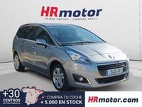 Usado Peugeot 5008 Allure 132 CV (97 kW) 2016 Gris SUV
