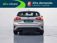 Usado Ford Focus Trend+ 125 CV (91 kW) 2021 Plateado Utilitario