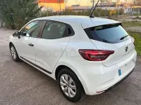 Usado Renault Clio V Business 100 CV (73 kW) 2021 Blanco Berlina