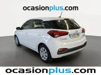 Usado Hyundai i20 75 CV (55 kW) 2019 Blanco Utilitario