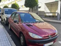 Begagnad Peugeot 206 75 HK (55 kW) 2000 Röd Sedan