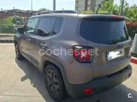 Usado Jeep Renegade Night Eagle 120 CV (88 kW) 2016 Gris / plata SUV