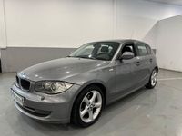 Usado BMW 118 143 CV (105 kW) 2011 Gris / plata Utilitario