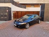 Usado Honda Accord Executive 140 CV (102 kW) 2008 Violeta / lila Berlina